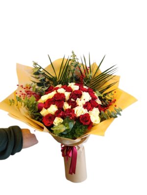 Golden Romance Premium Buket